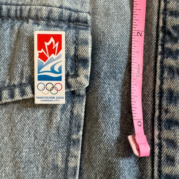 5/$15 Vancouver Olympics  Enamel Pin - Picture 4 of 6